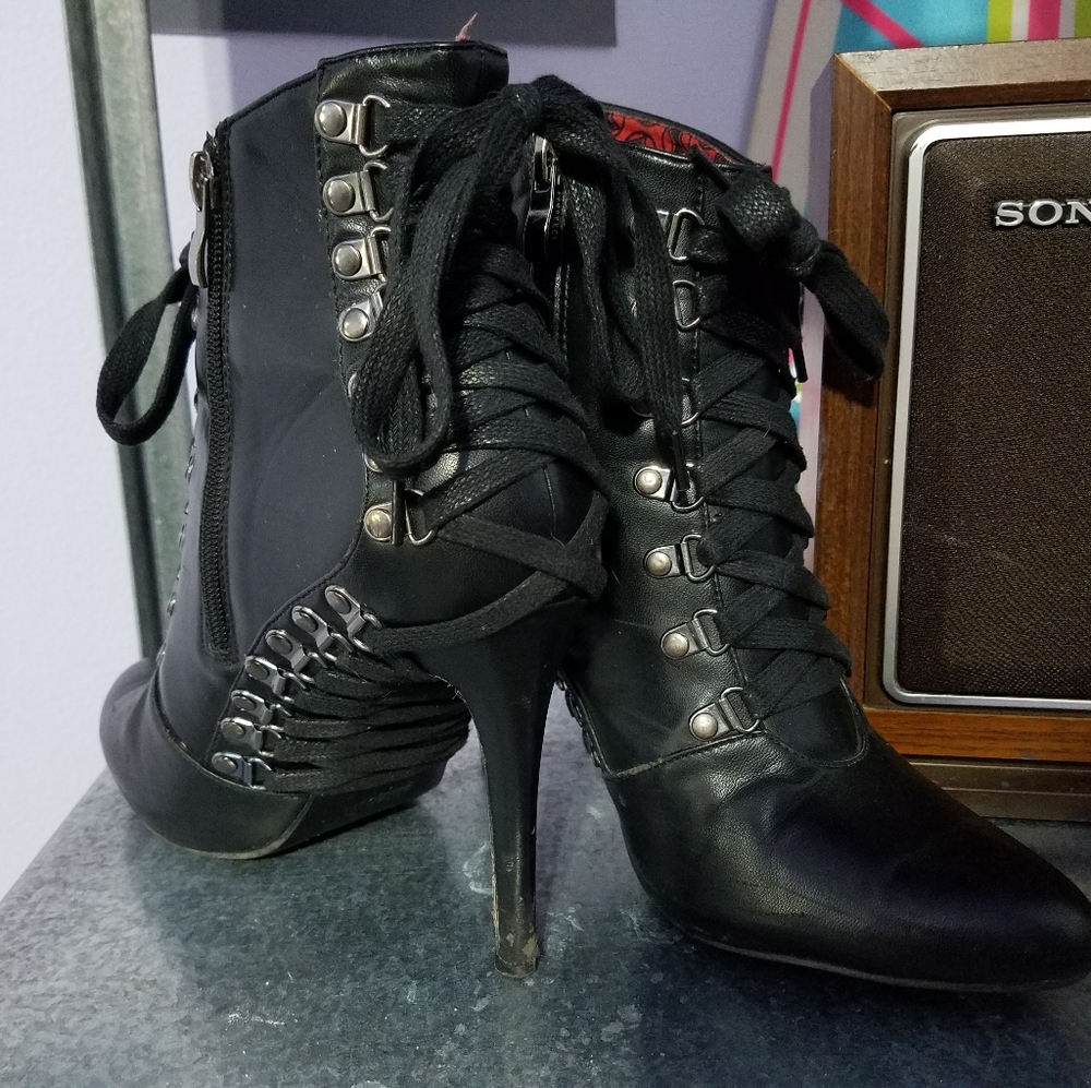 Black Widow Boots